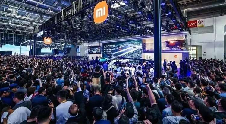 2026北京车展：有人穿着纸糊的裤衩，跳进了一池卸妆水里