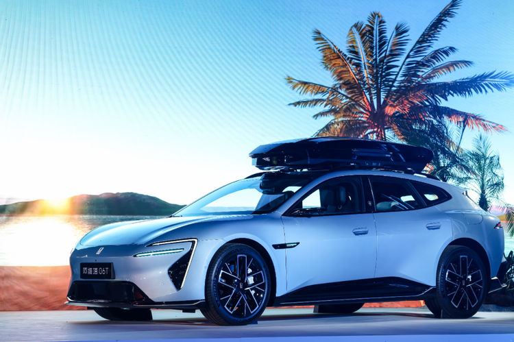 阿维塔06T正式上市，限时权益后21.59万元起