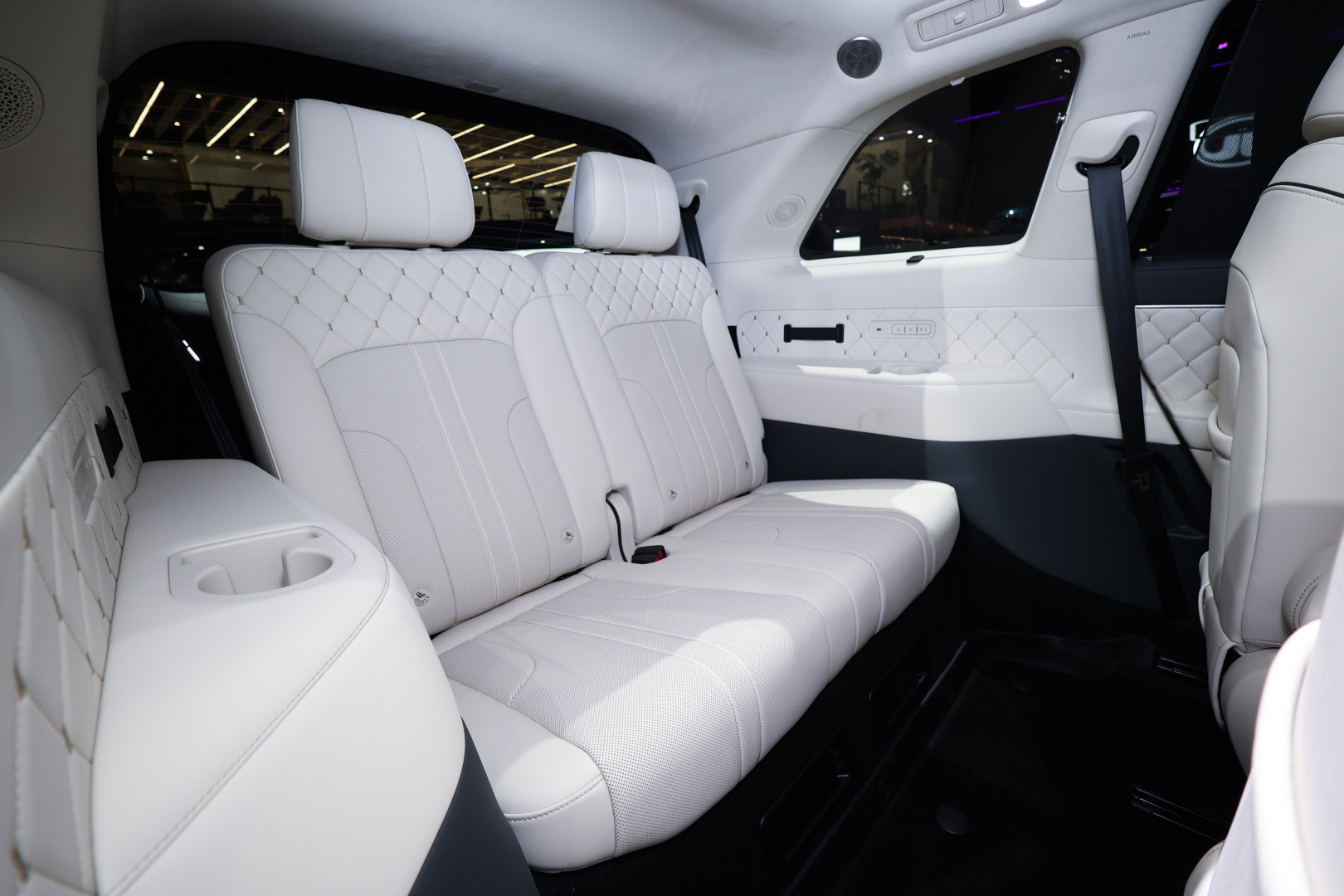 重塑豪华旗舰高度、打造中国汽车全球标杆，魏牌V9X重磅登陆北京车展