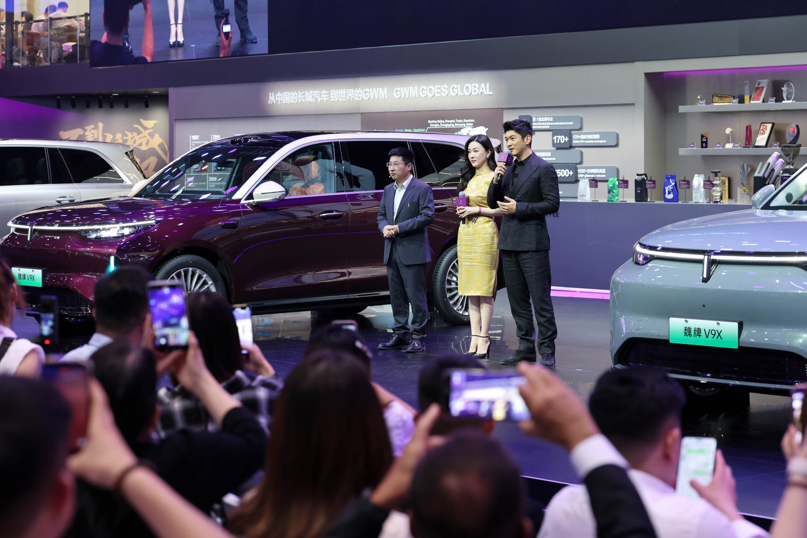 重塑豪华旗舰高度、打造中国汽车全球标杆，魏牌V9X重磅登陆北京车展