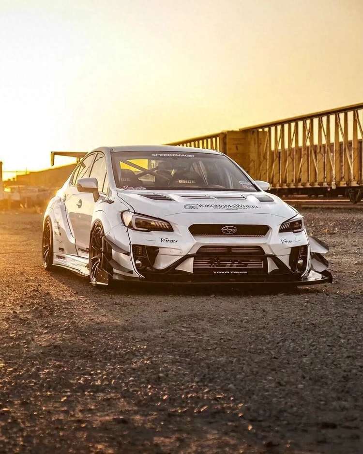 女生眼中的杂牌改装车！Varis宽体斯巴鲁WRX（VA）