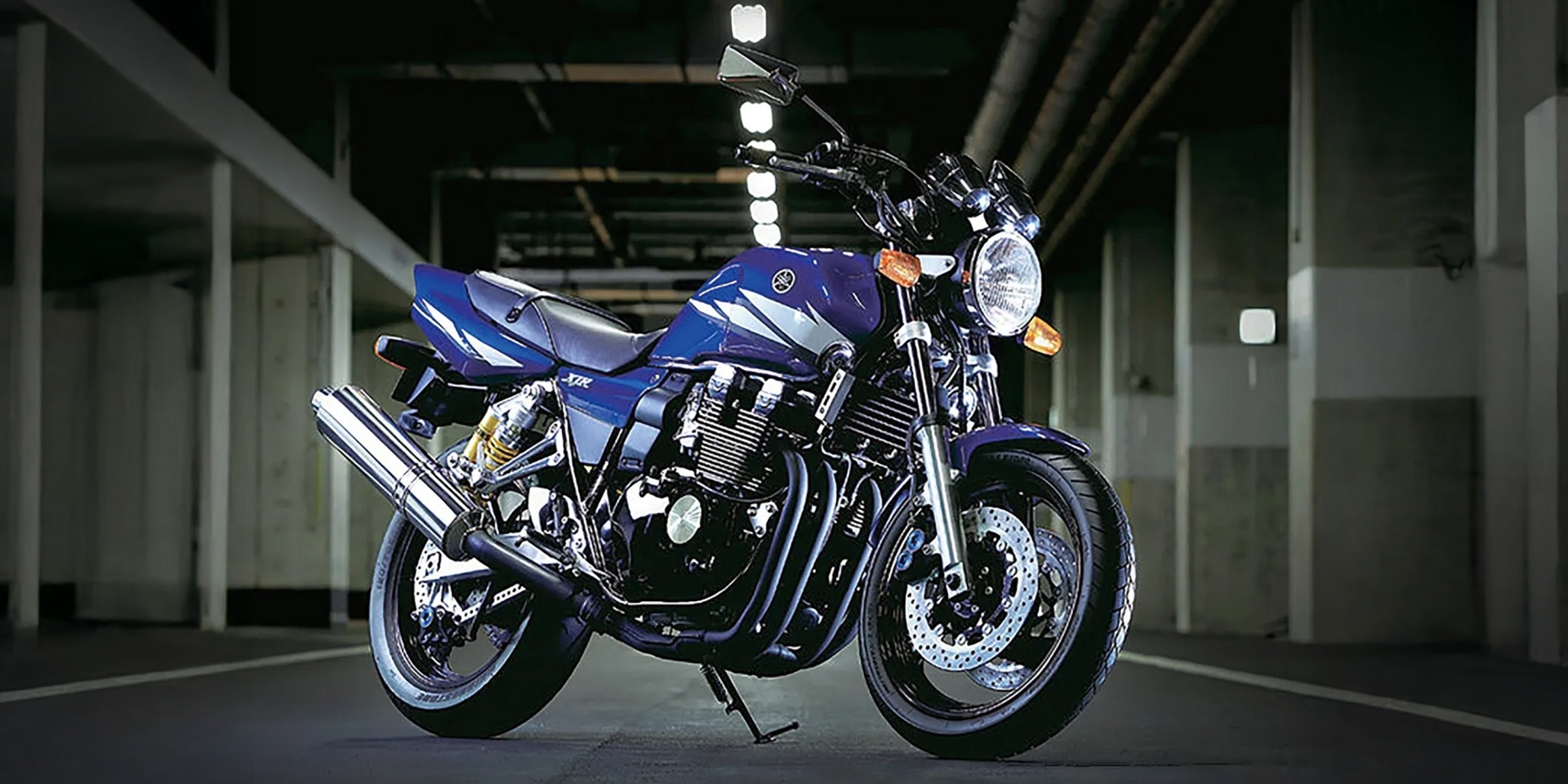 逆流改回风冷！解析雅马哈XJR400R被时代封存的机械实力