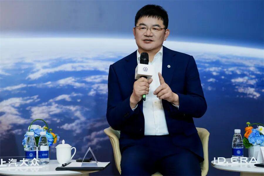 王晓秋主动“退群”，陶海龙产销一肩挑：上汽大众在赌什么？