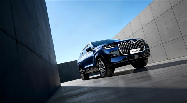 2.0T赛级动力+猎鹰500高阶智驾，全新一代瑞虎9伴你从容奔赴新征程