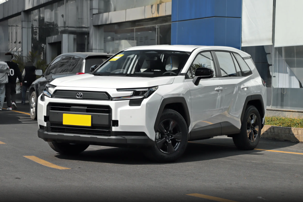 一汽丰田RAV4荣放实测：油耗低至4.59L，省心耐用又保值！