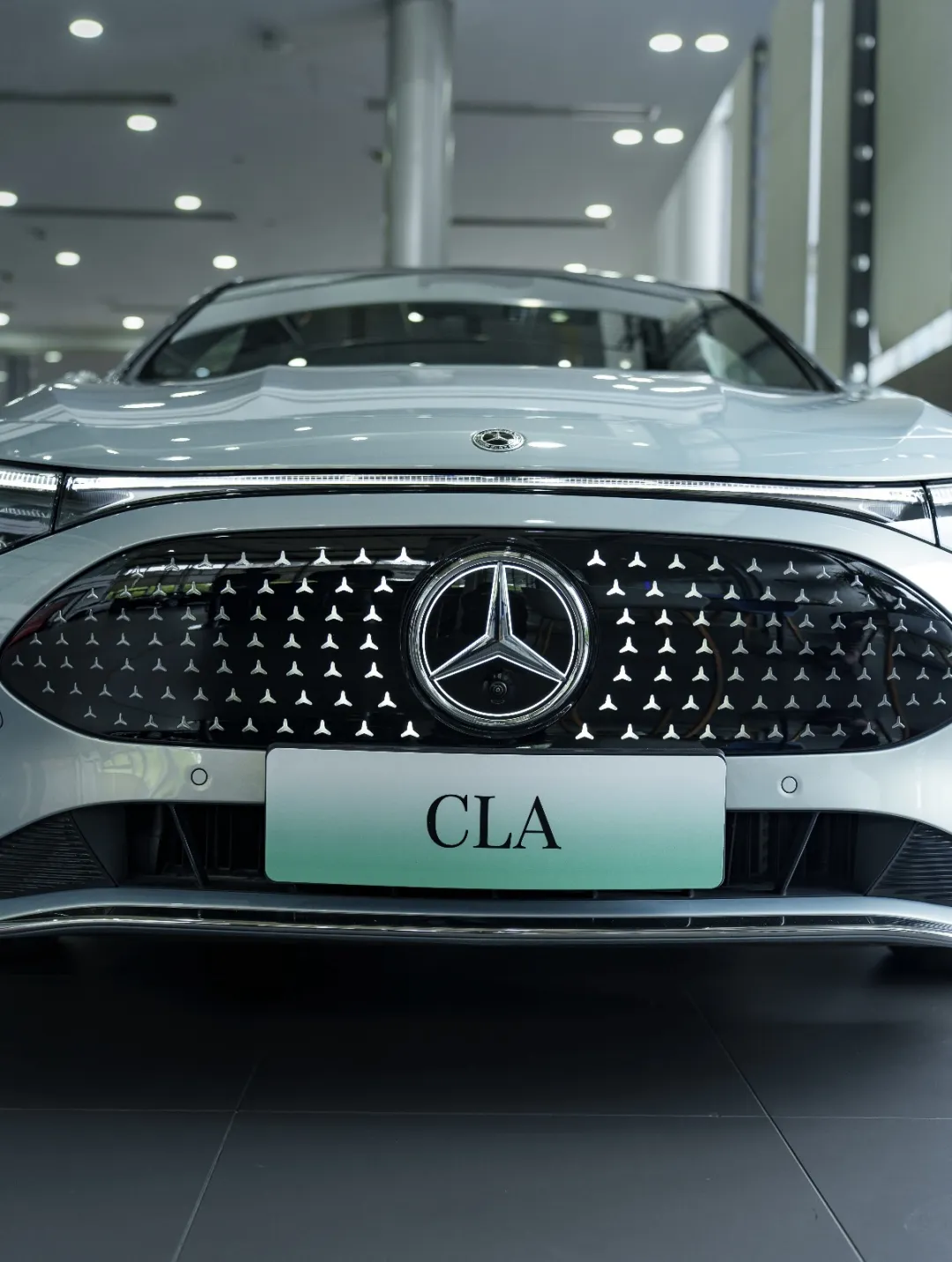 拆解奔驰CLA“满天星”：格栅灯光学检测算法如何解码？
