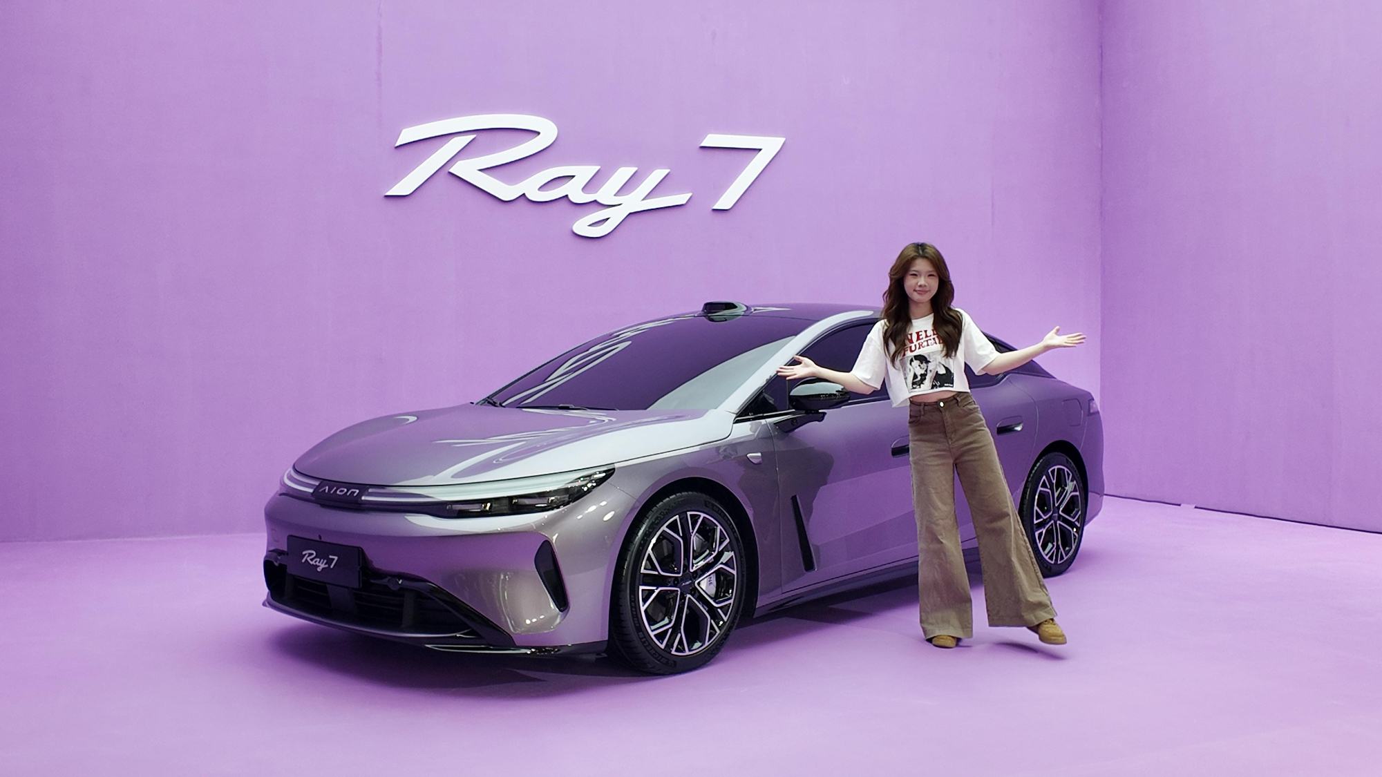静态首评埃安Ray7:一度电跑12公里!华为黑科技加持的纯电王炸