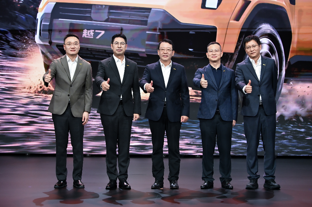 预售17.18万元起！全场景智享硬核SUV传祺越7登场