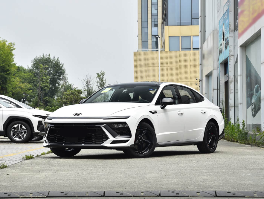 2.0T有250马力，裸车不足11万起，现代索纳塔能入手吗？