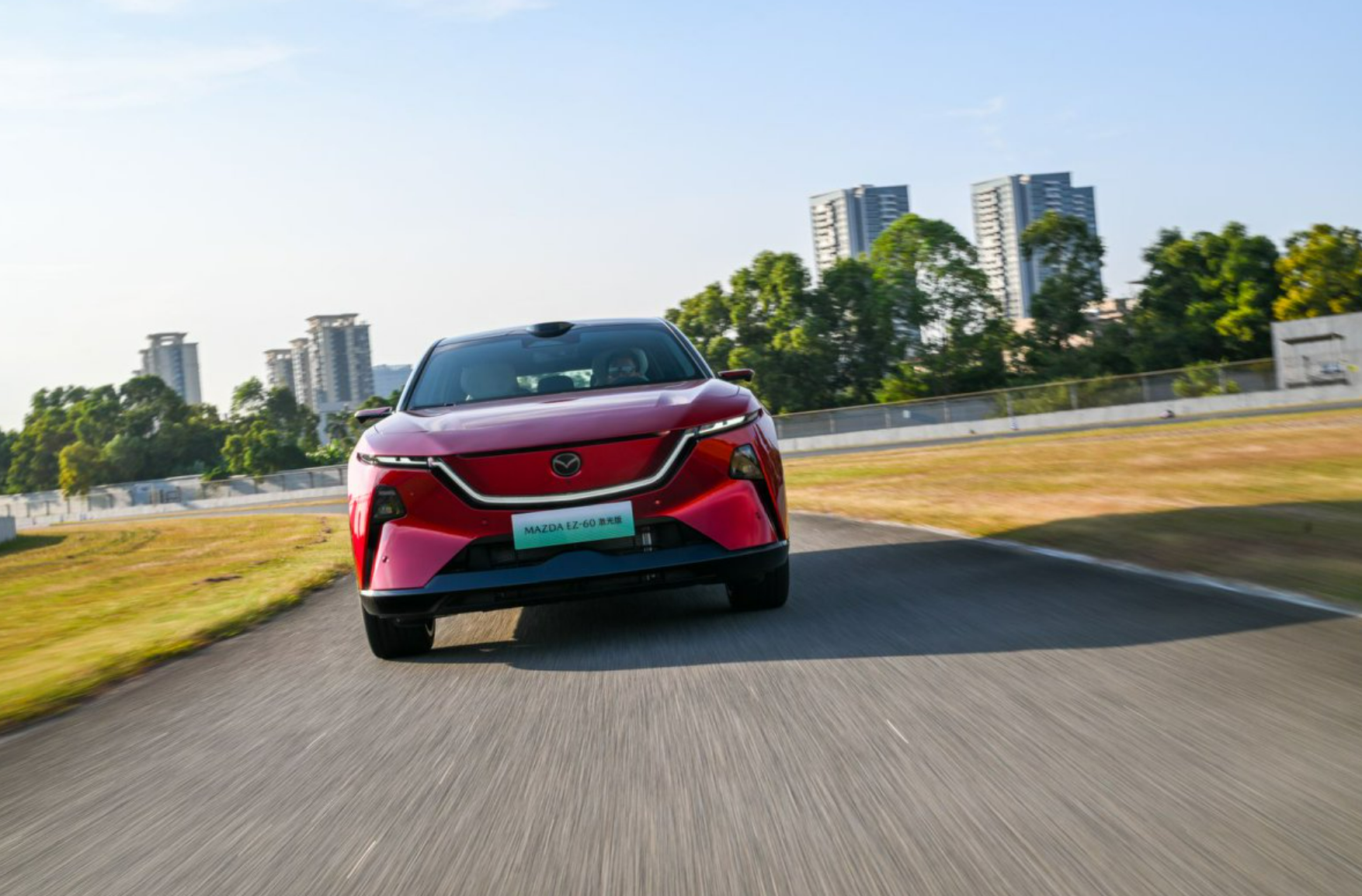 激光版14.59万起!2027款EZ-60上市,新老用户同享三电终身质保