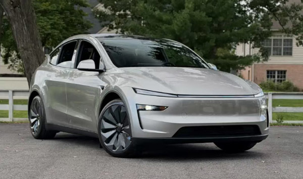 2027款特斯拉Model Y L亮相,六座布局双电机,重点升级配置