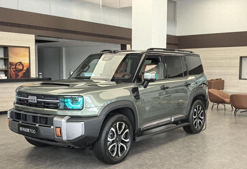 16.98万起的“方盒子”，吉利银河战舰700到底值不值得冲？