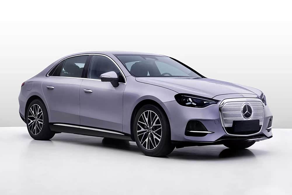 奔驰全新纯电C300L要来了，轴距超3米，最大功率230kW