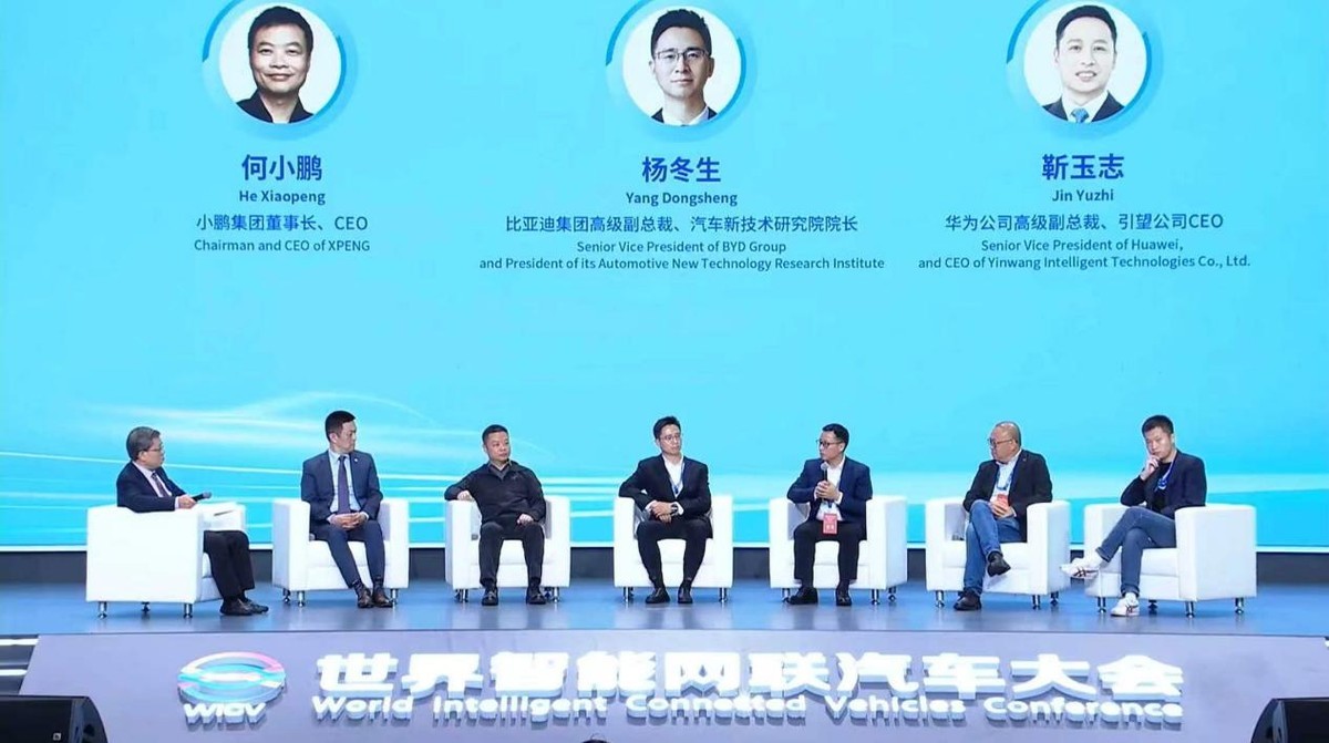 靳玉志:乾崑智驾不仅要让行车更安全,还要让用车更便捷